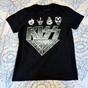Kiss shirt Medium